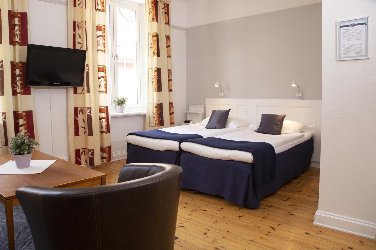 Hotel Emma เอิสเตอร์ซุนด์ ภายนอก รูปภาพ